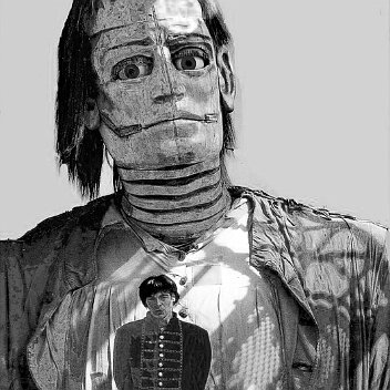 17-Geant l'homme et le geant copie nb AppleMark